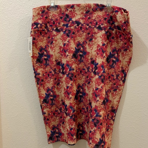 NWT Lularoe Cassie Skirt Plus size 3xl - Picture 1 of 3